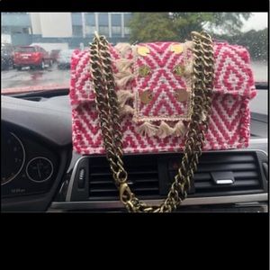 Kooreloo Purse 
Soho Cali
Fuchia